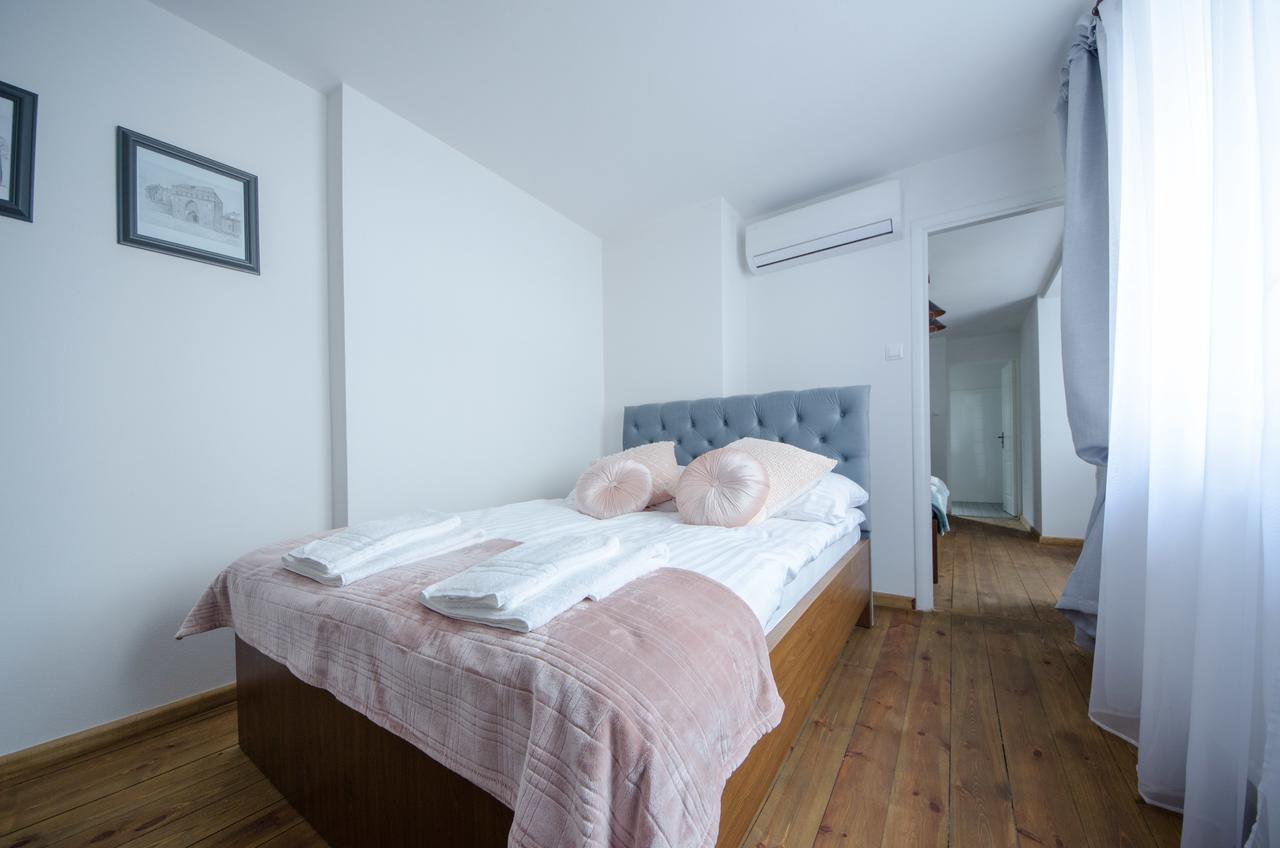 Apartamenty Mieszczanskie U Golebiewskich Торунь Екстер'єр фото